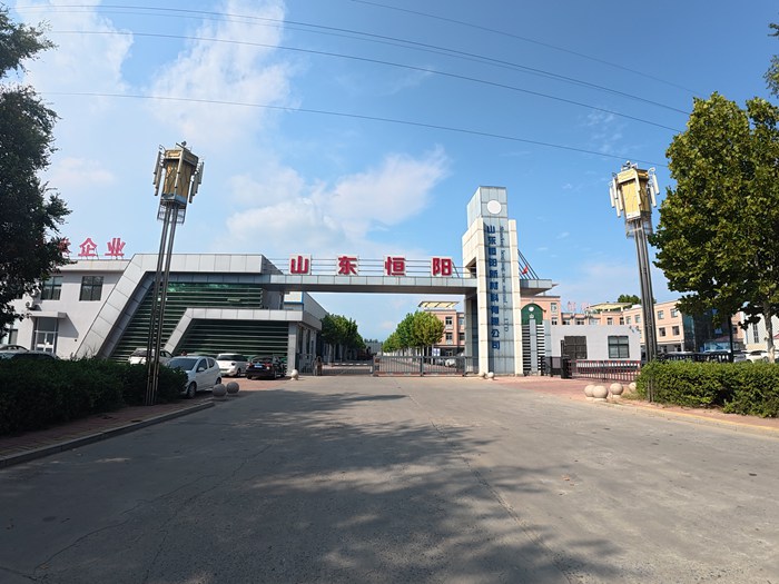 生产厂家厂区大门与厂牌标识