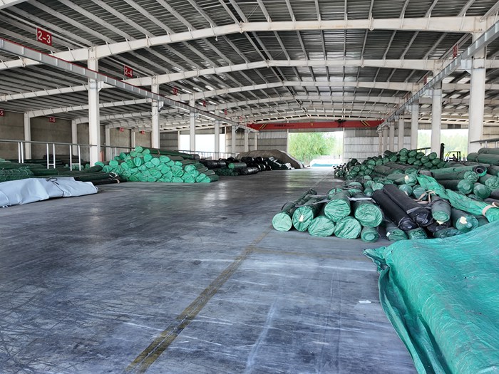 土工膜土工布成品库存堆放区